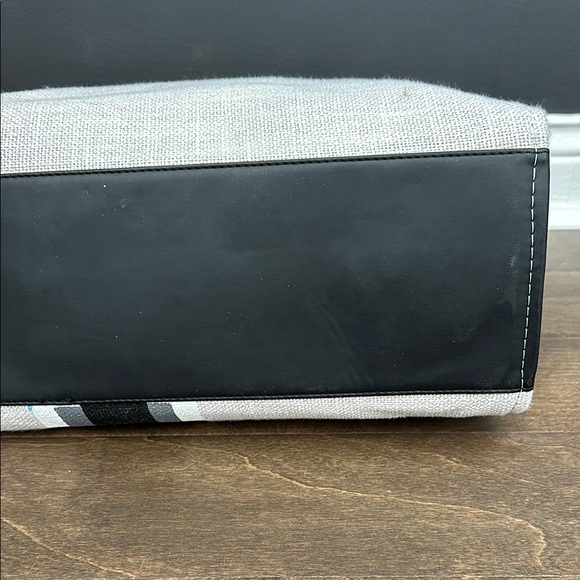 Black and Gray Tote with Chain Detail - Picture 3 of 5